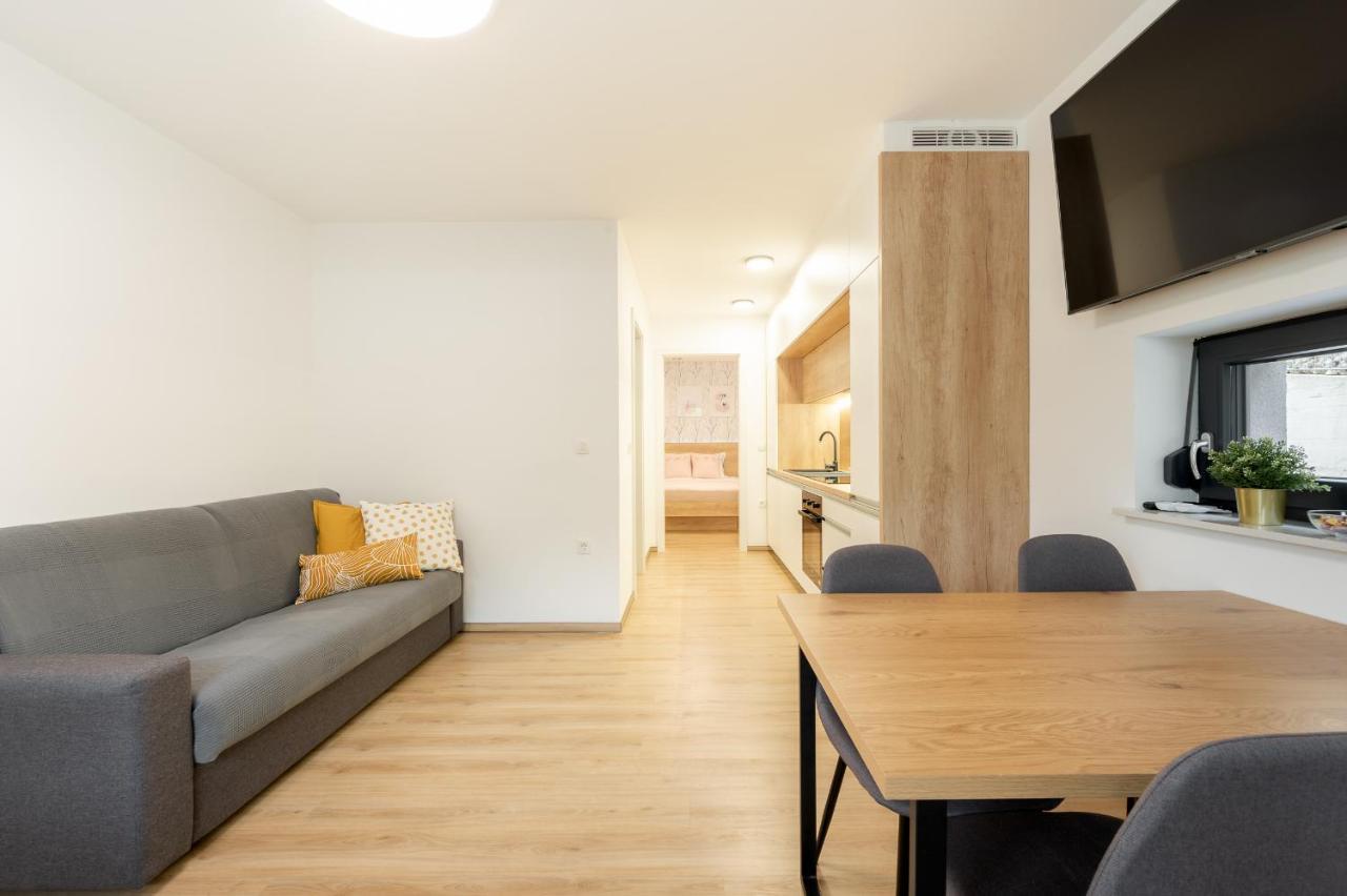 Apartments Gros Radece Extérieur photo
