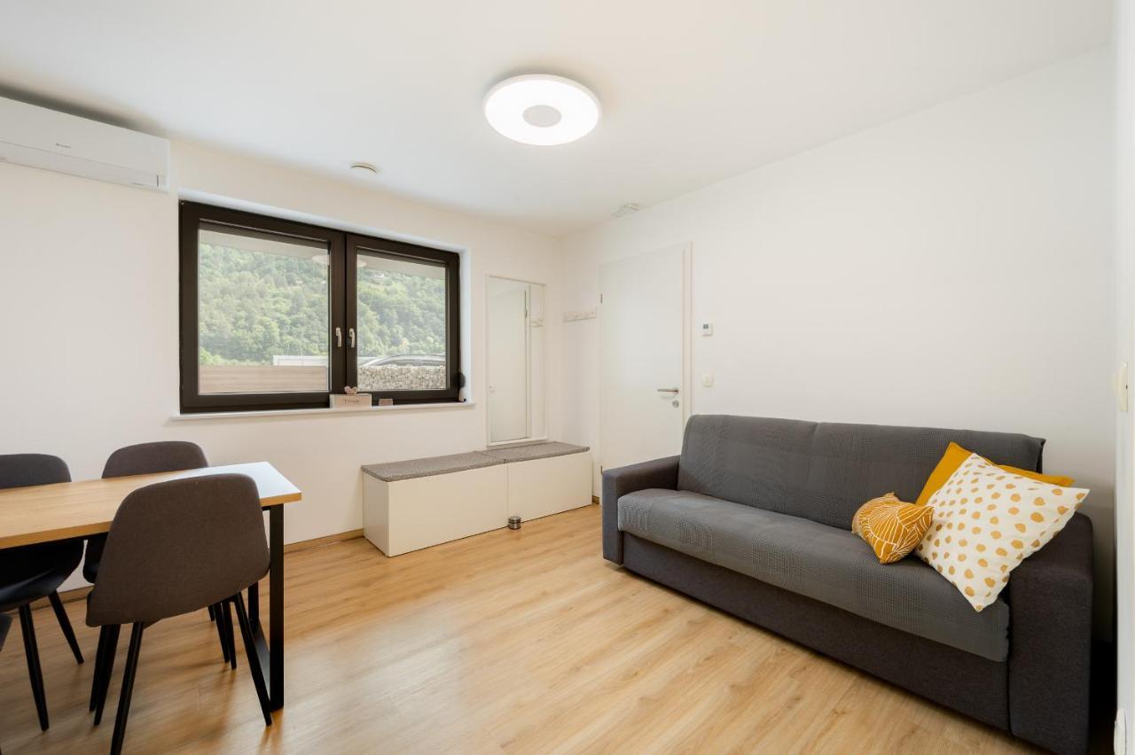 Apartments Gros Radece Extérieur photo