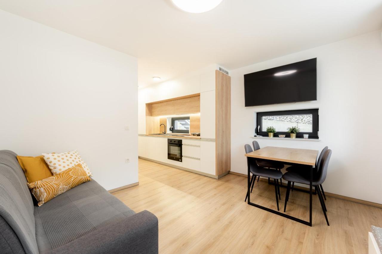 Apartments Gros Radece Extérieur photo